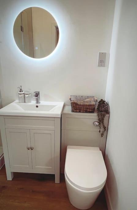 The Perch Villa Bridgend  Bagian luar foto